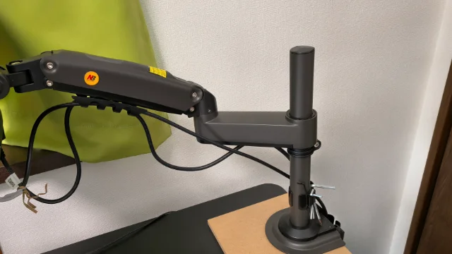 NB-ERGONOMIC-H100-G-モニターアーム製品画像①