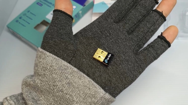 TP-Link-UB500製品本体サイズ参考画像