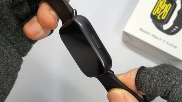 Redmi Watch 5 Active 本体質感②