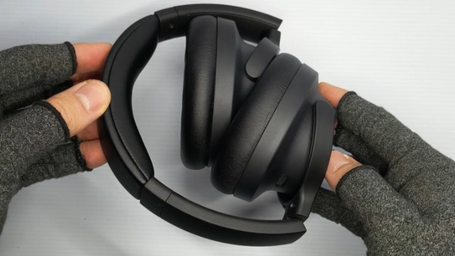 TRUEFREE HF-10 折りたたみ状態